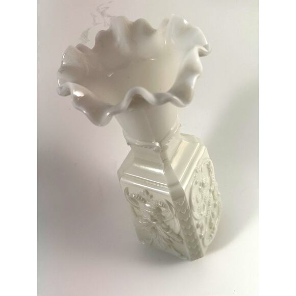 RARE!! Portieux Vallerysthal Vase Milk Glass Roses/Drama Masque Made in France - Picture 2 of 10